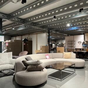 Tweedehands industriële tussenvloer, demontabel en herbruikbaar voor magazijnen of werkplaatsen