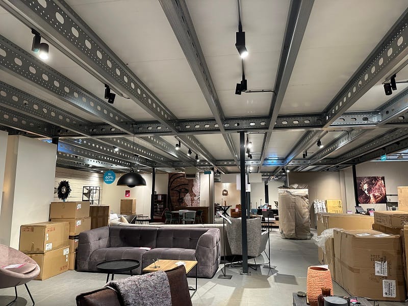 Tweedehands industriële tussenvloer, demontabel en herbruikbaar voor magazijnen of werkplaatsen