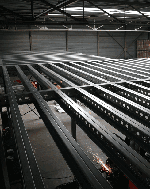 Tussenvloer met dubbele kinderbalken zonder C-dur vloerplaten