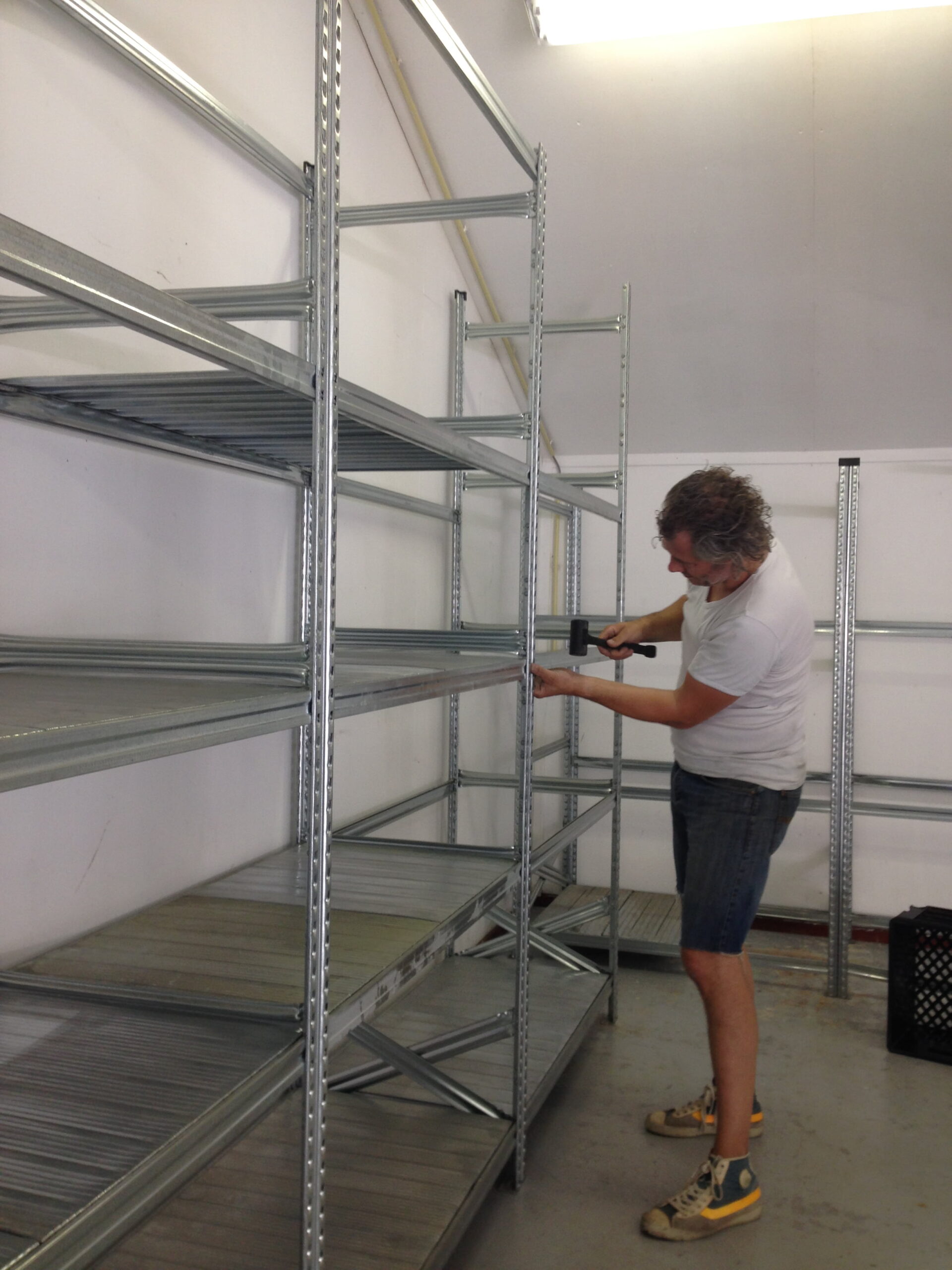 Legbordstelling bouwen hamer